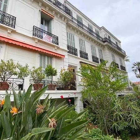 Pavillon D'angleterre Au Coeur De La Lägenhet