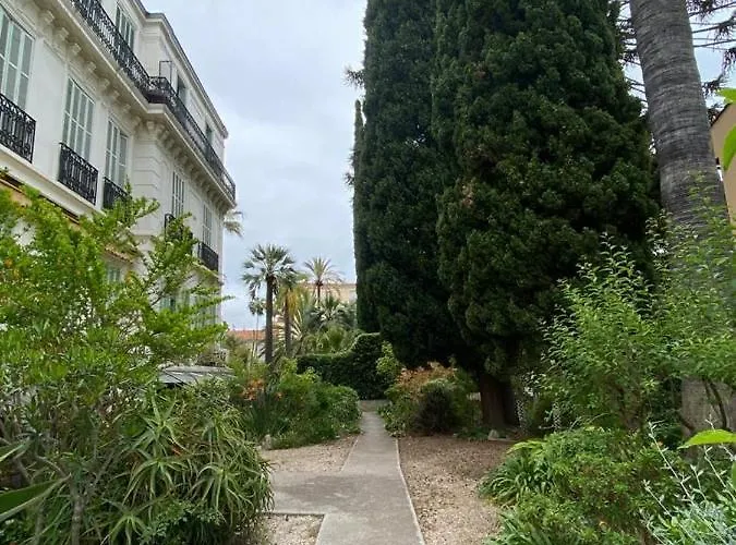 아파트 Pavillon D'angleterre Au Coeur De La *