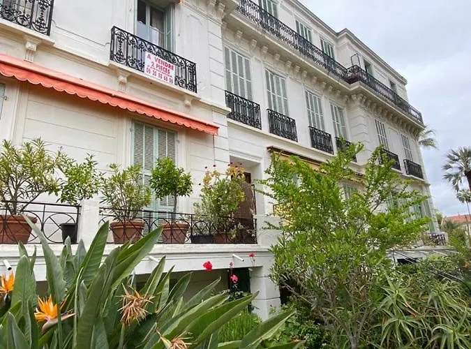 Pavillon D'angleterre Au Coeur De La Apartmán